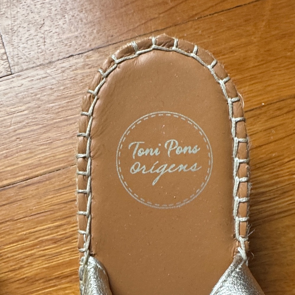 Toni Pons Gold sling back  Espadrilles